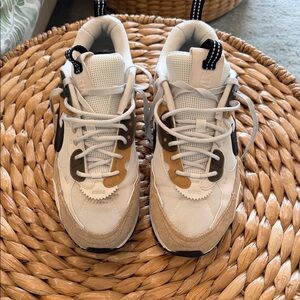 Women’s Nike Air Max